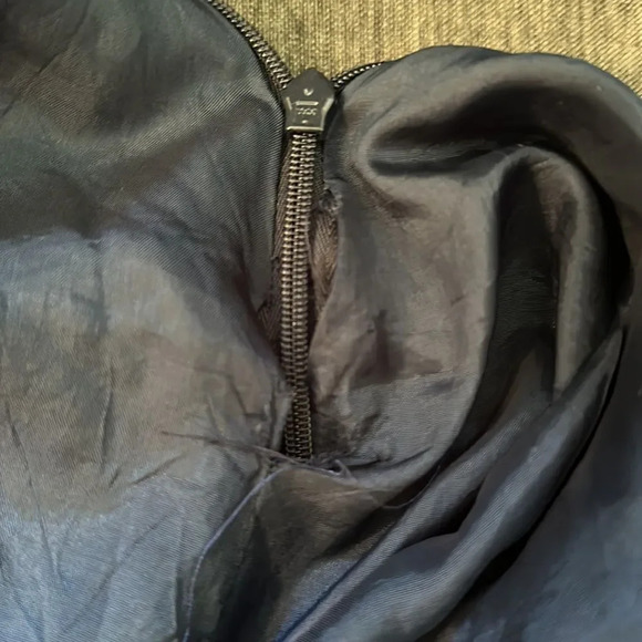 Monique Lhuillier Bridesmaids sz 12 navy color strapless midi length great cond - Picture 8 of 9